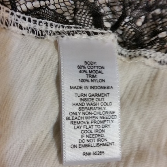 Express Women's T-Shirt Skull Graphic embellished - Picture 7 of 7